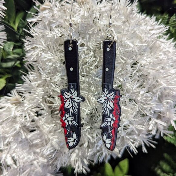 Halloween Earrings 3/$10 -🌹Pretty Bloody Knives🔪 - Picture 1 of 1